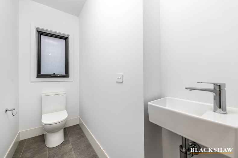 8/7 Buninyong Street Watson