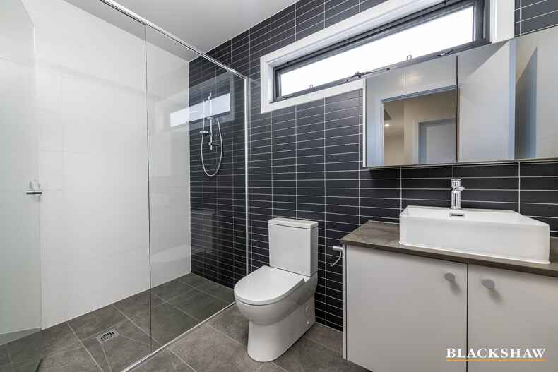 8/7 Buninyong Street Watson