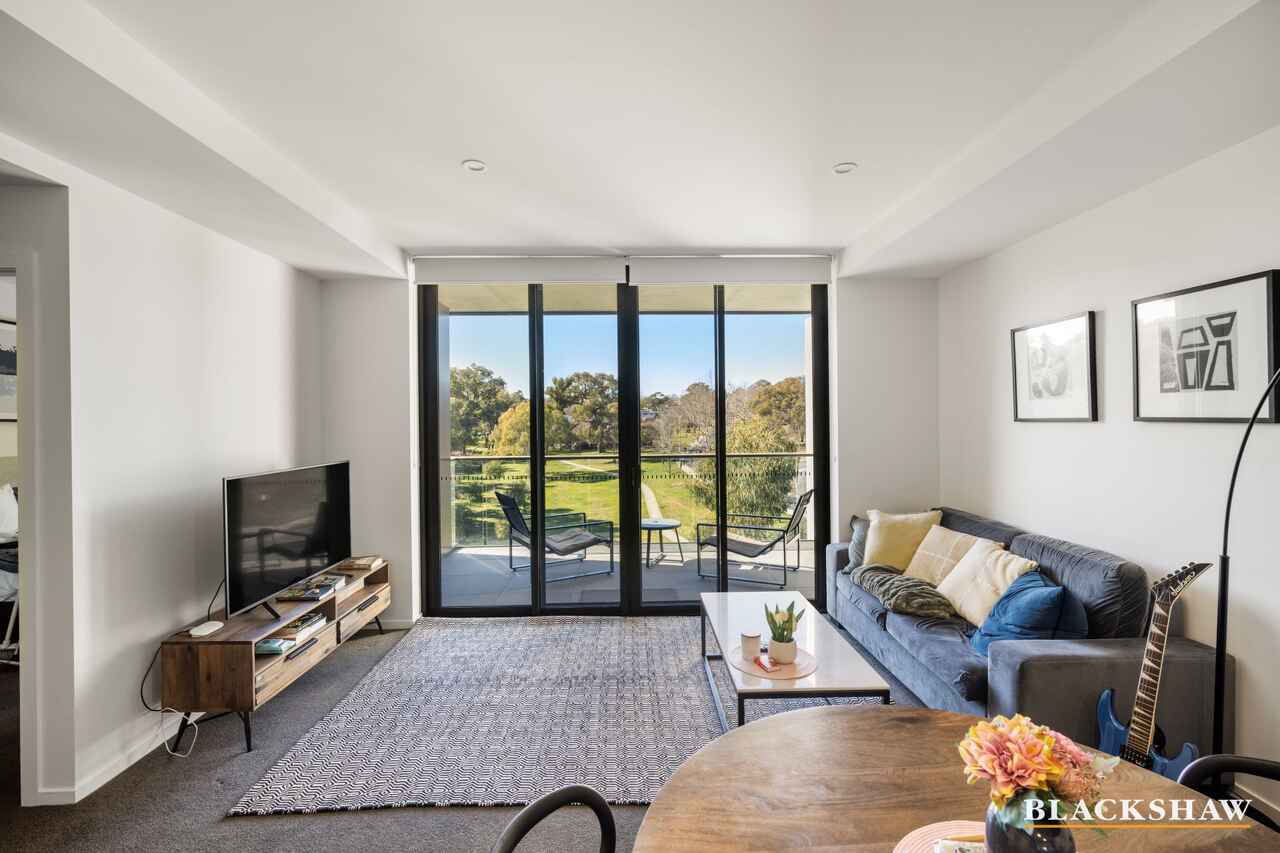 92/81 Constitution Avenue Campbell