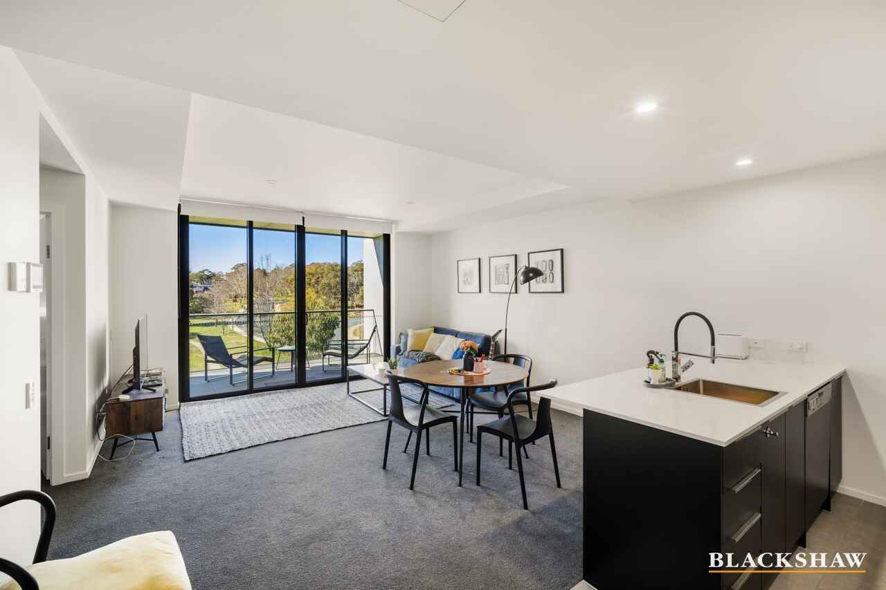 92/81 Constitution Avenue Campbell