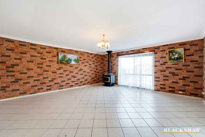 10 Oak Place Queanbeyan 10 Oak Place Queanbeyan