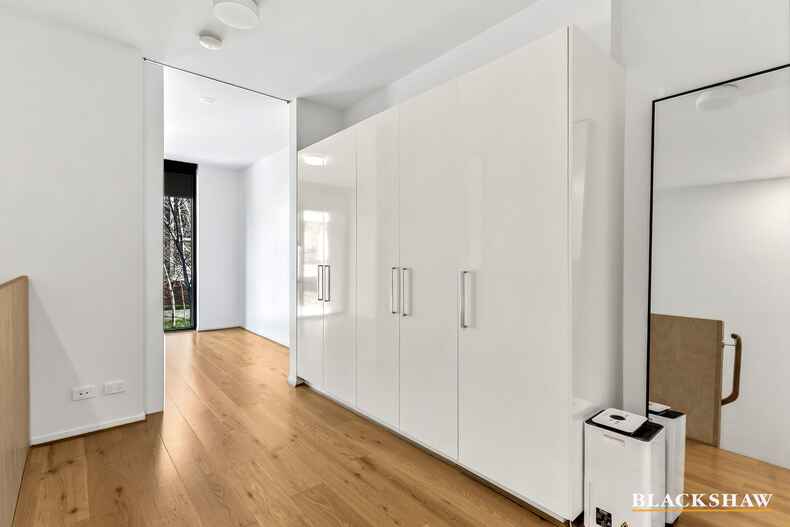 6/97 Eastern Valley Way Belconnen
