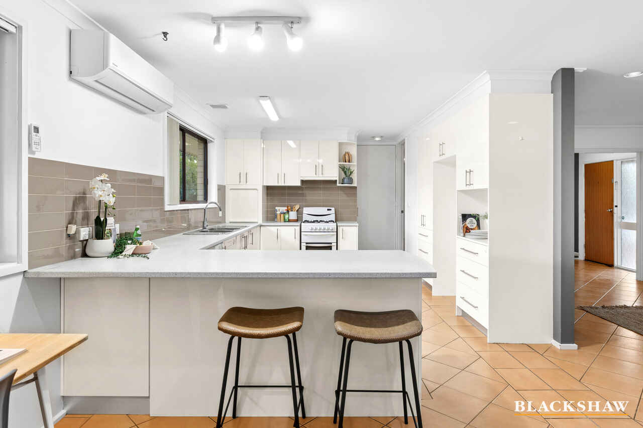 2 Hirschfeld Crescent Macgregor