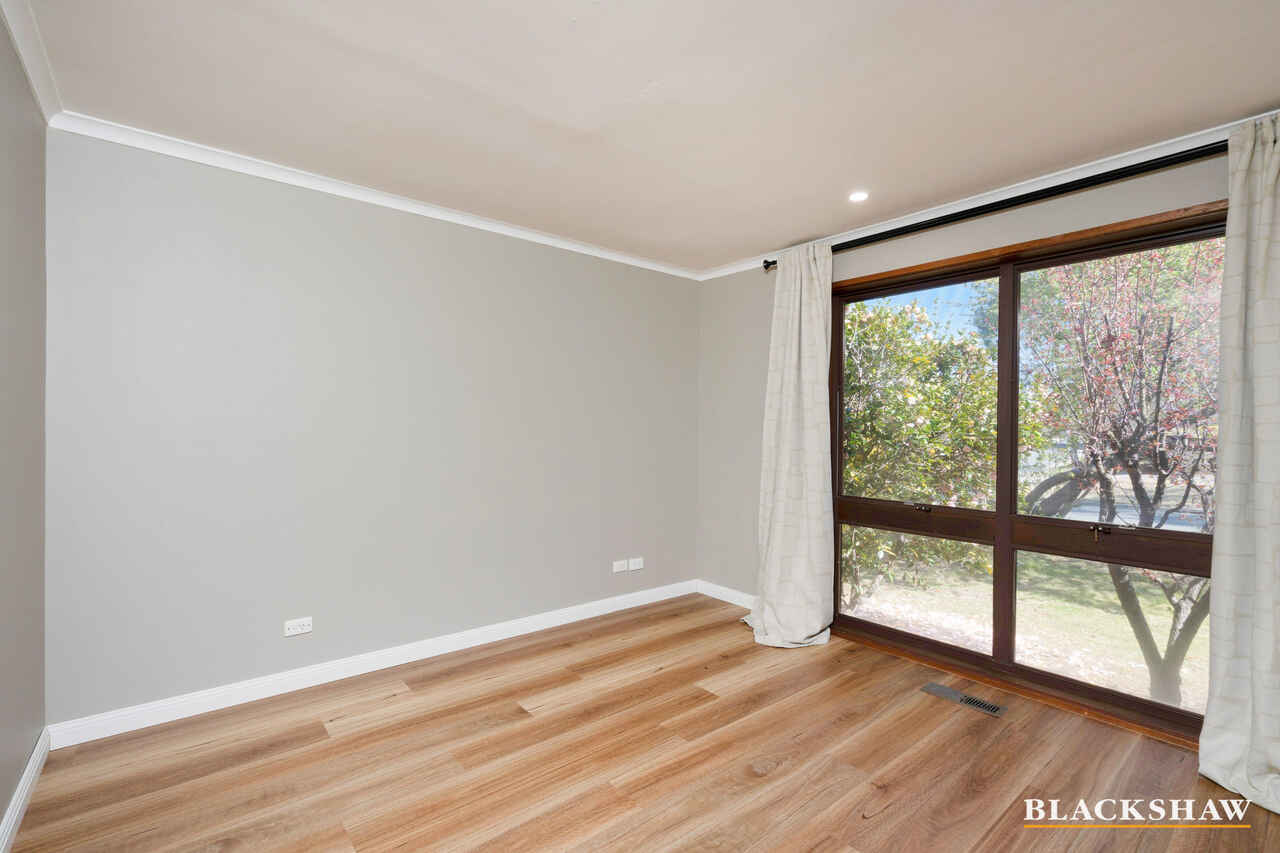 83 Buvelot Street Weston