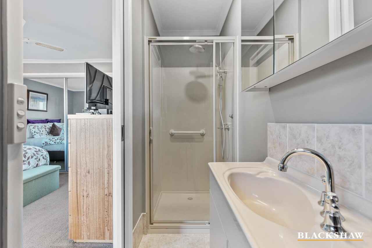 2 Pine Street Batehaven