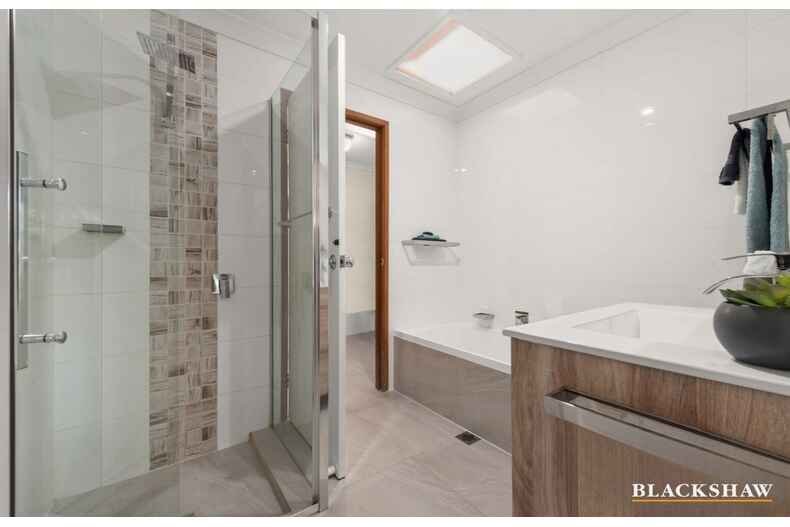 12/4 Mansfield Place Phillip 12/4 Mansfield Place Phillip