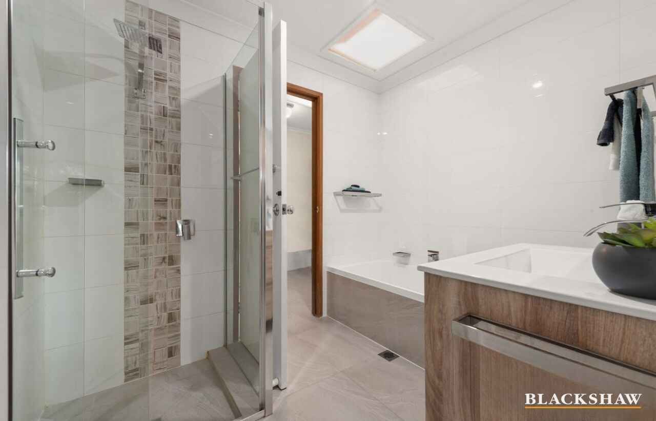 12/4 Mansfield Place Phillip