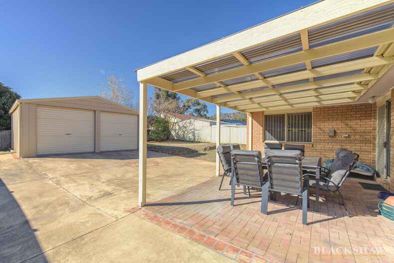25 Pockett Avenue Banks
