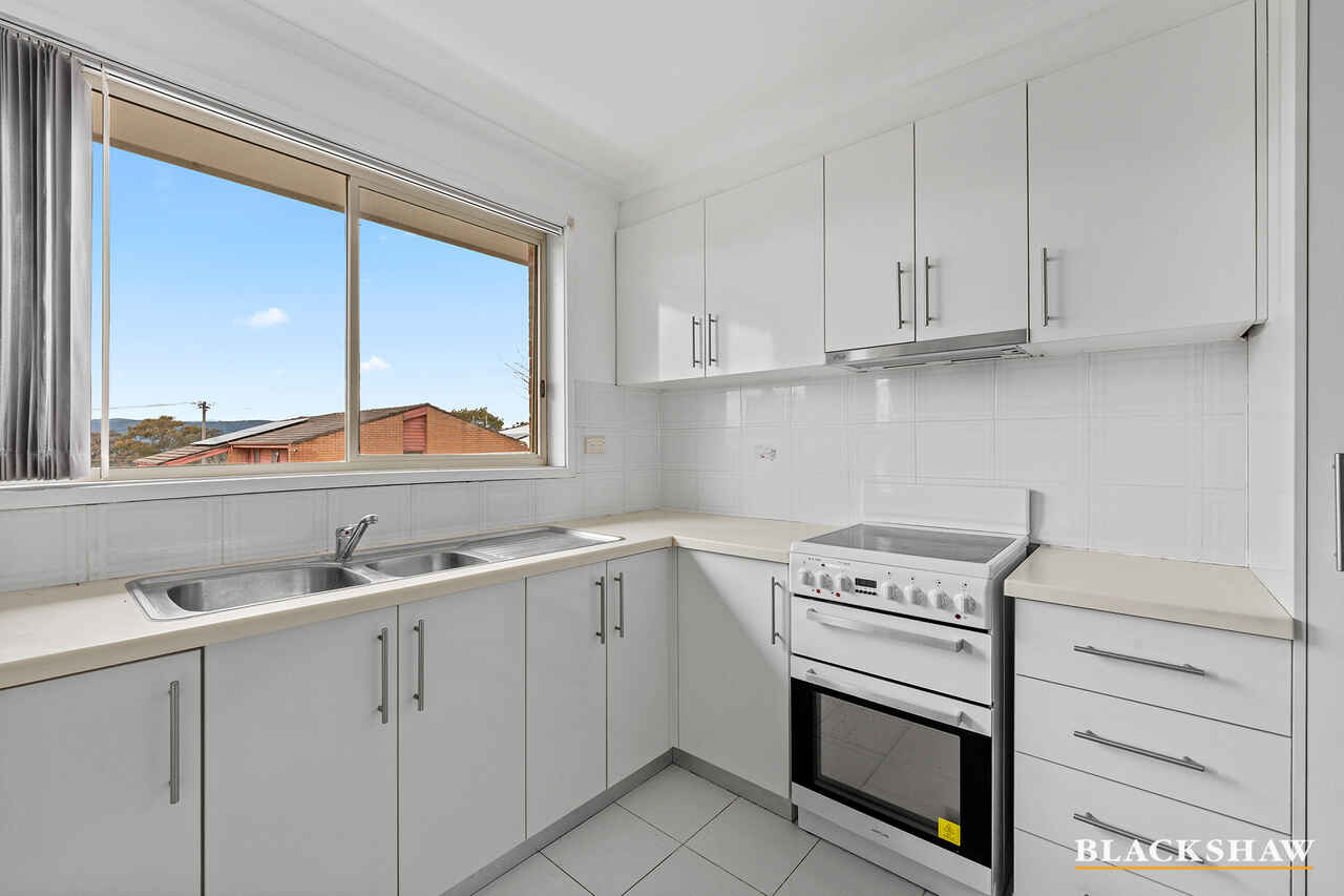 2/36 Kinsella Street Queanbeyan