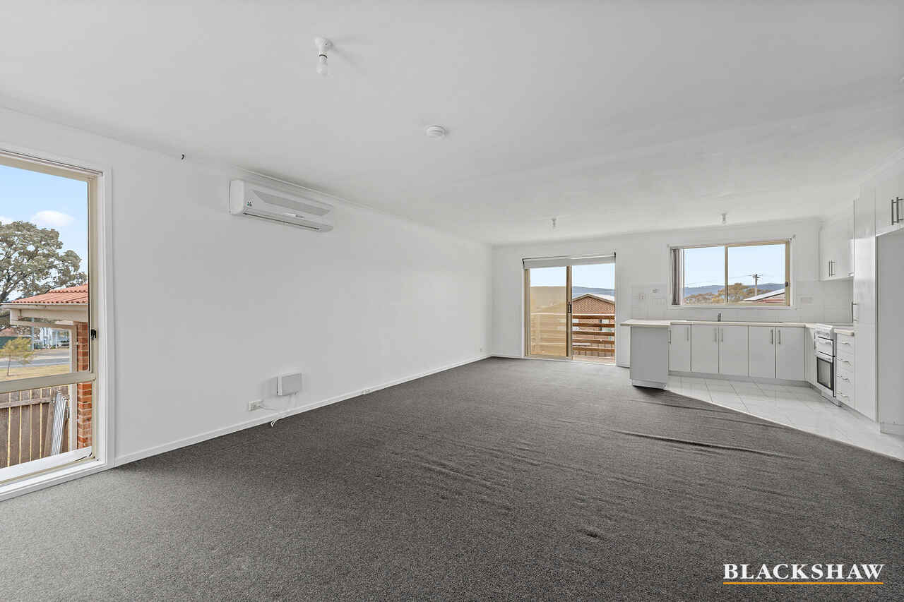 2/36 Kinsella Street Queanbeyan