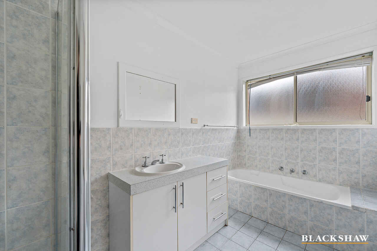 2/36 Kinsella Street Queanbeyan