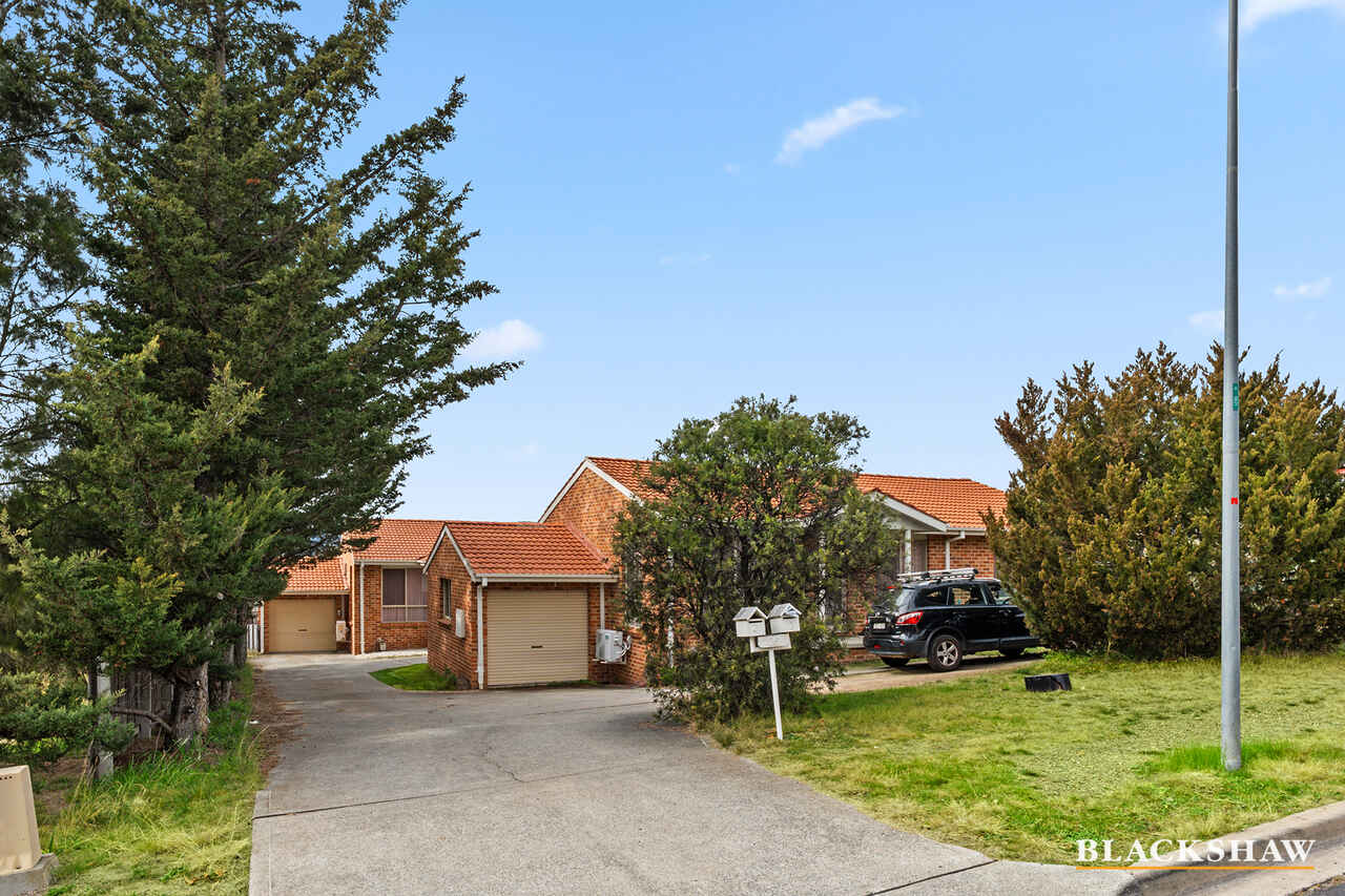 2/36 Kinsella Street Queanbeyan