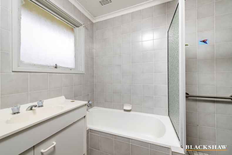 294 Goyder Street Narrabundah 294 Goyder Street Narrabundah