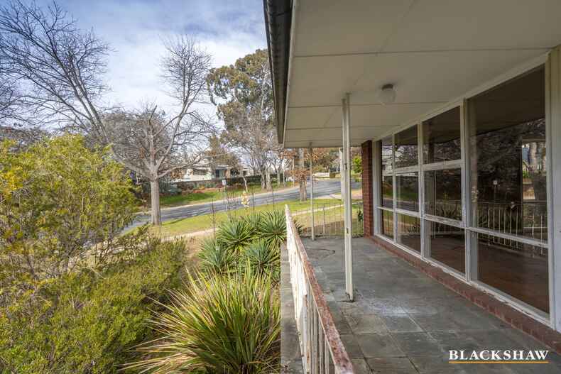 294 Goyder Street Narrabundah 294 Goyder Street Narrabundah