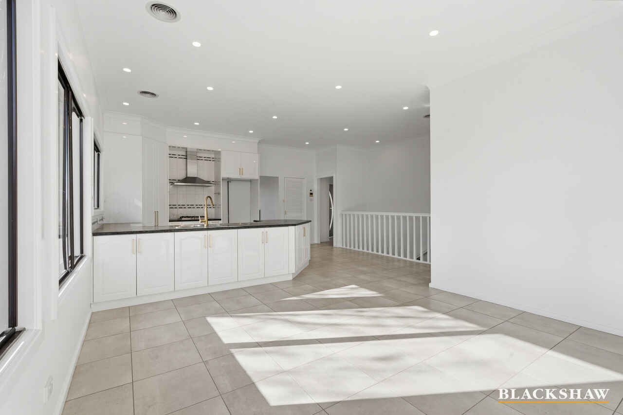 2 Eleanora Street Fisher