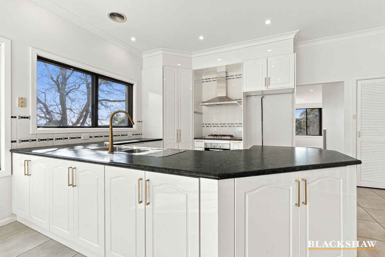 2 Eleanora Street Fisher