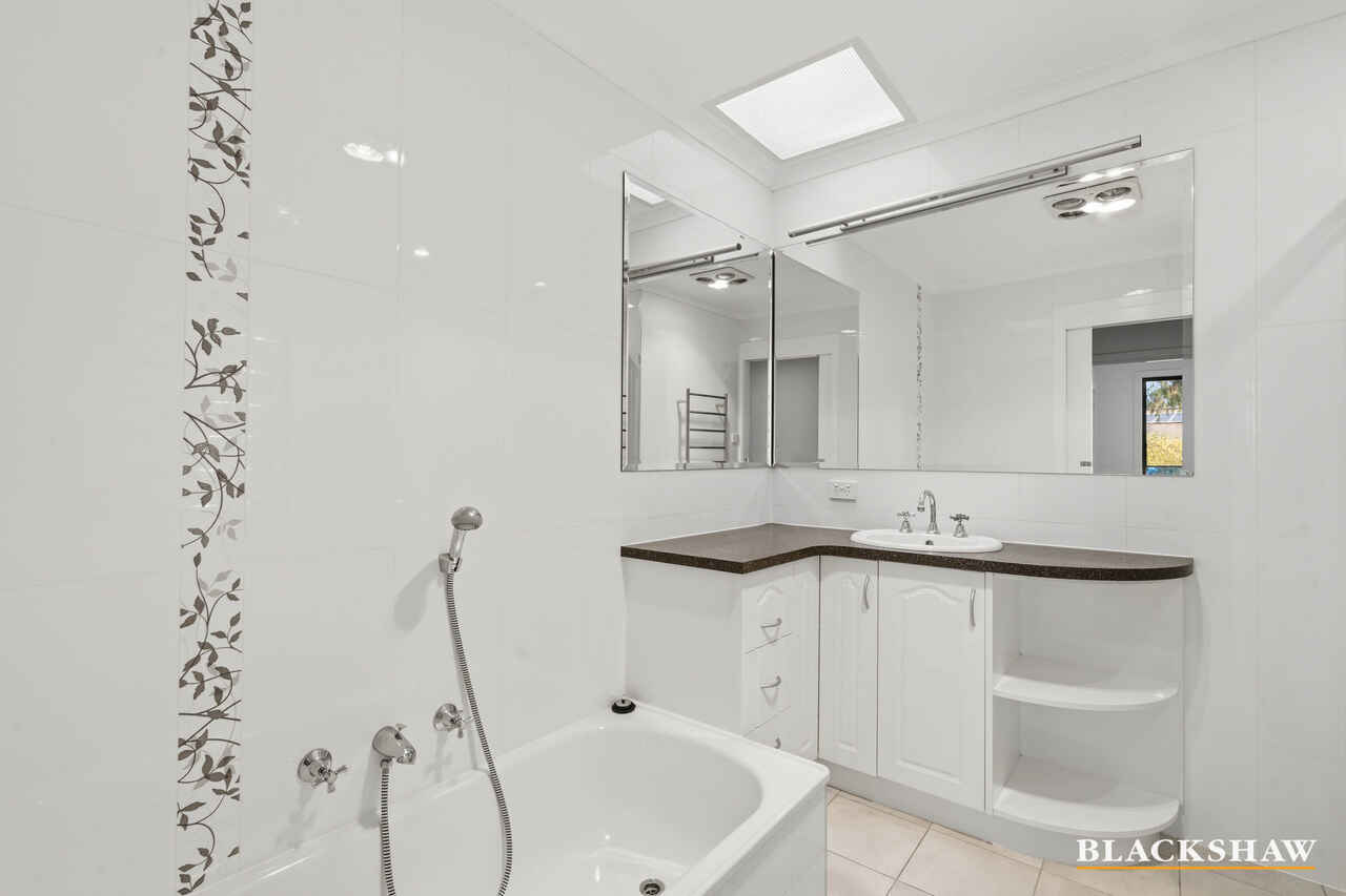 2 Eleanora Street Fisher