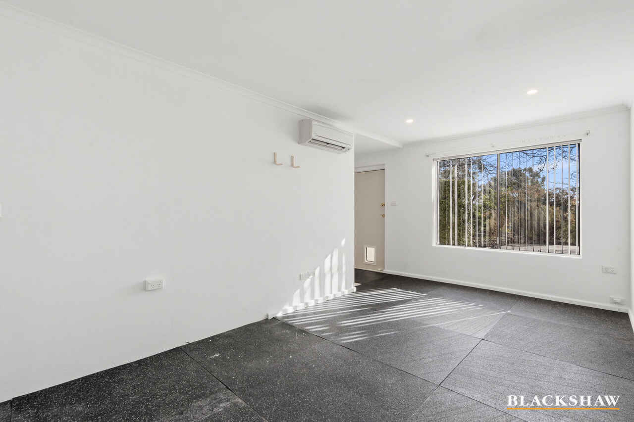 2 Eleanora Street Fisher