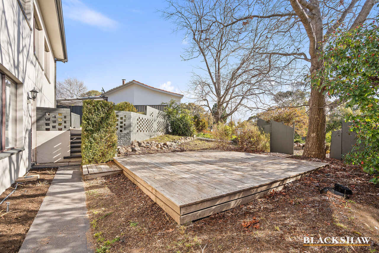 2 Eleanora Street Fisher