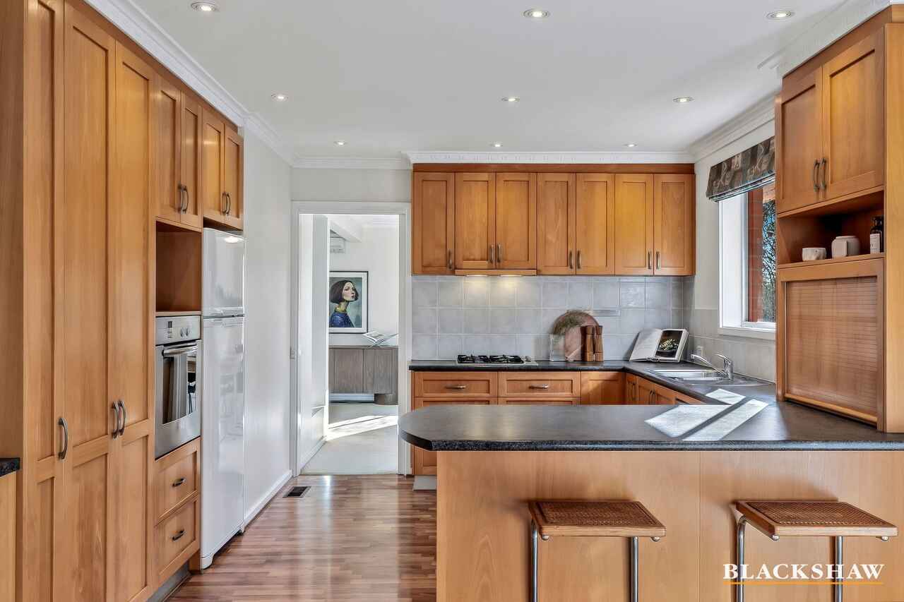3 Curlewis Crescent Garran