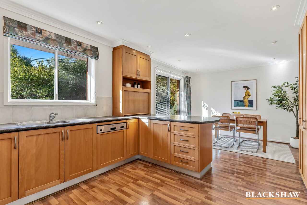 3 Curlewis Crescent Garran