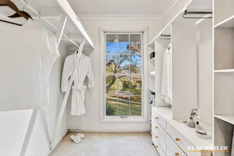 3 Curlewis Crescent Garran 3 Curlewis Crescent Garran