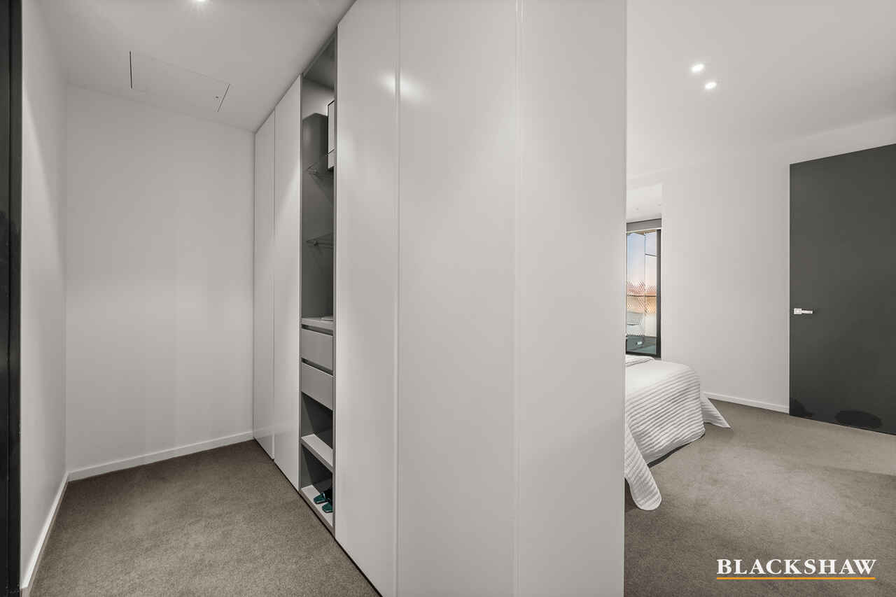 1107/19 Marcus Clarke Street City