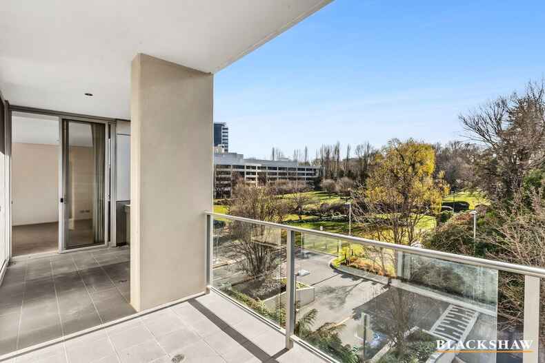 119/15 Coranderrk Street City