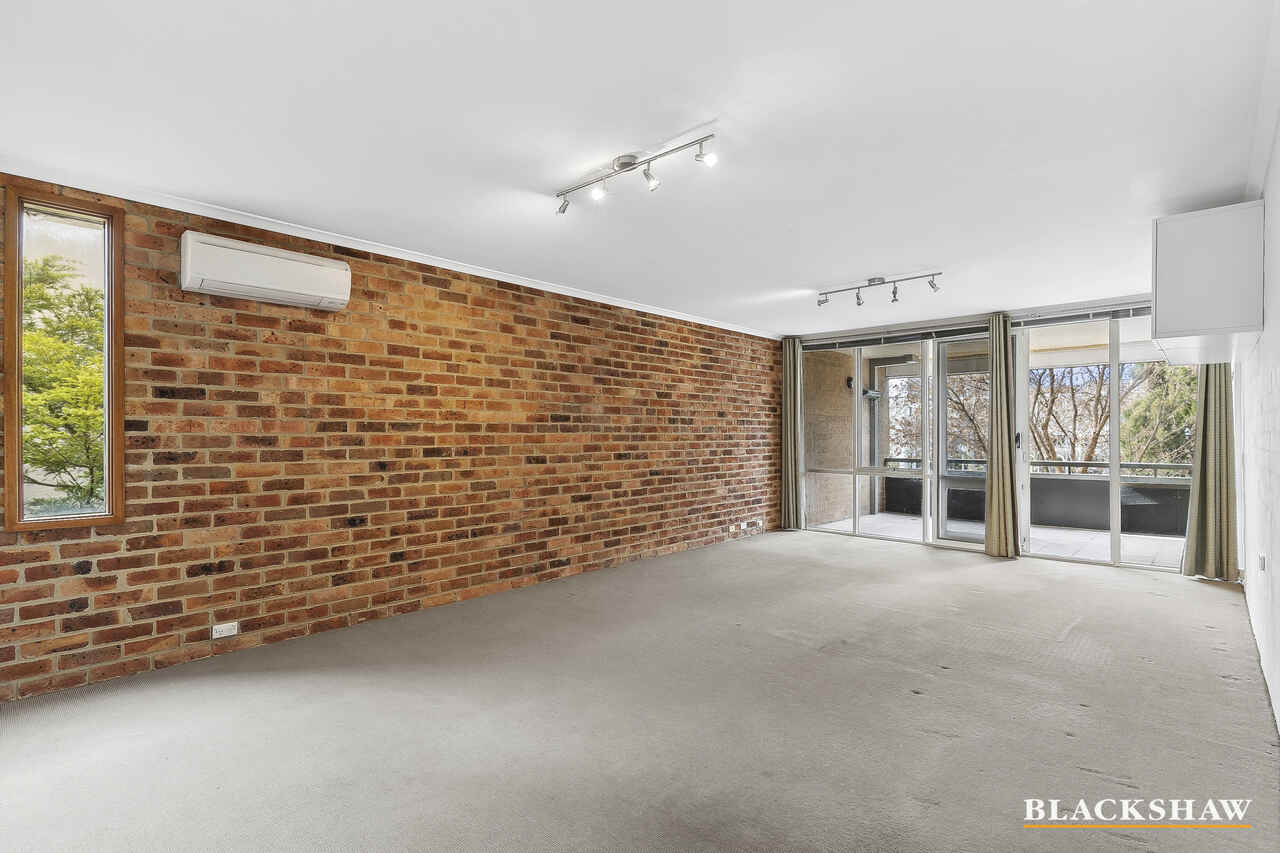 18/11 Howitt Street Kingston