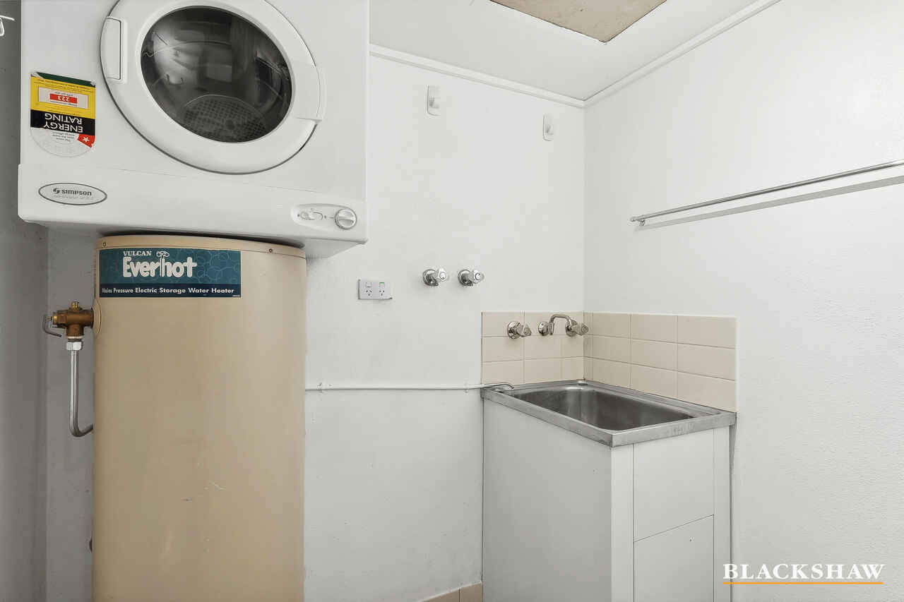 18/11 Howitt Street Kingston