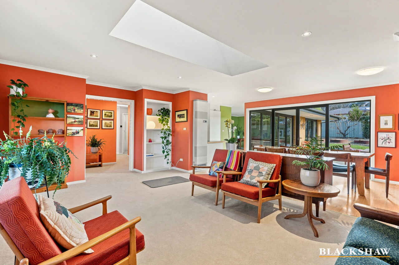 15 Fossey Street Holder