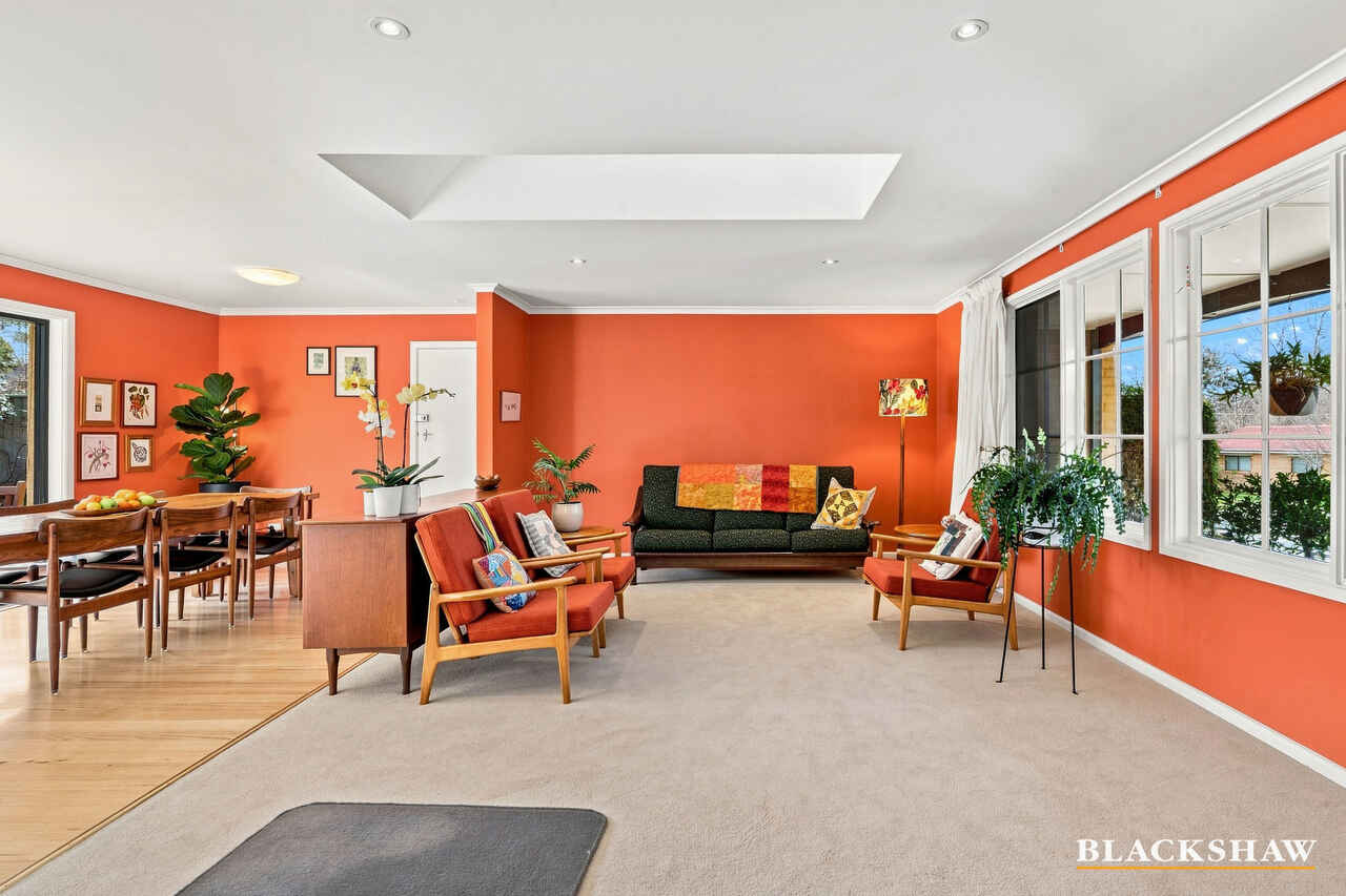 15 Fossey Street Holder
