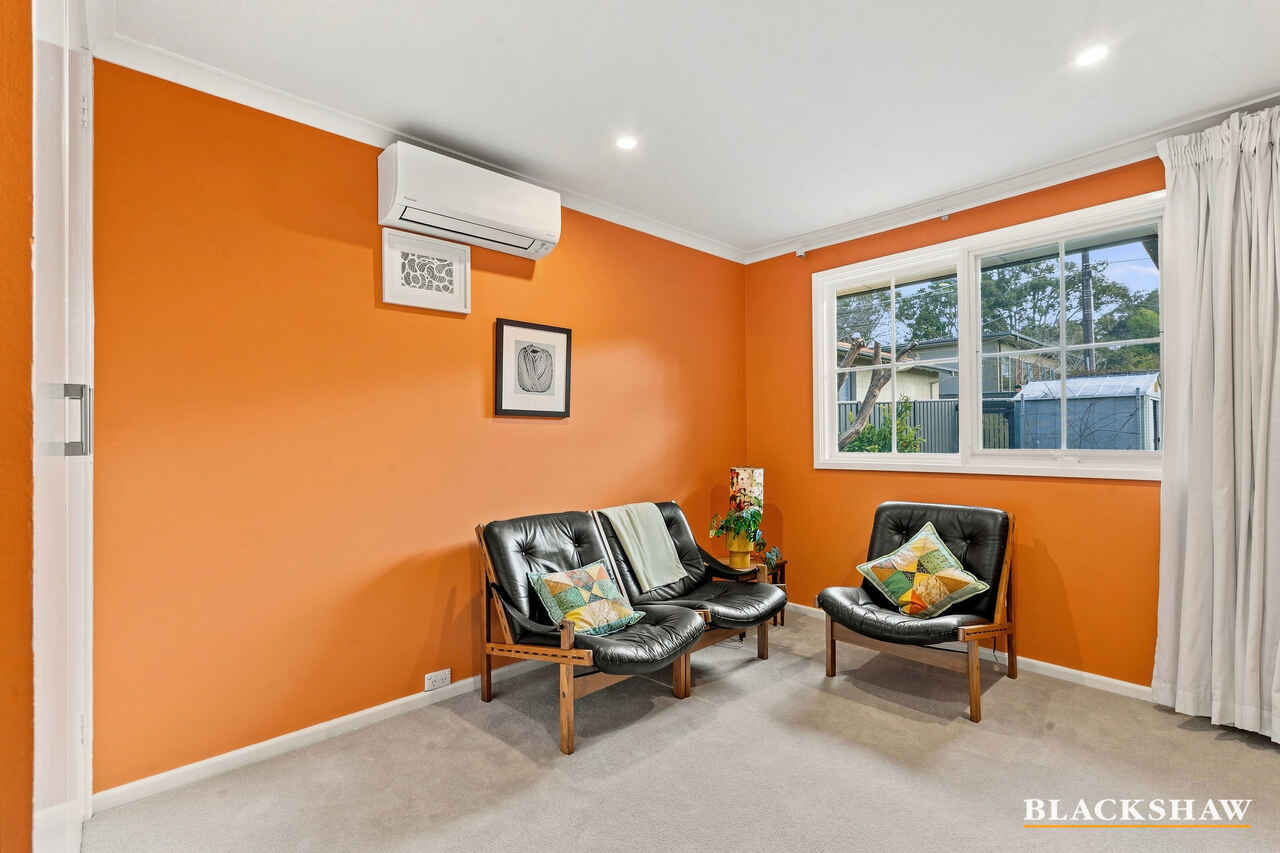 15 Fossey Street Holder