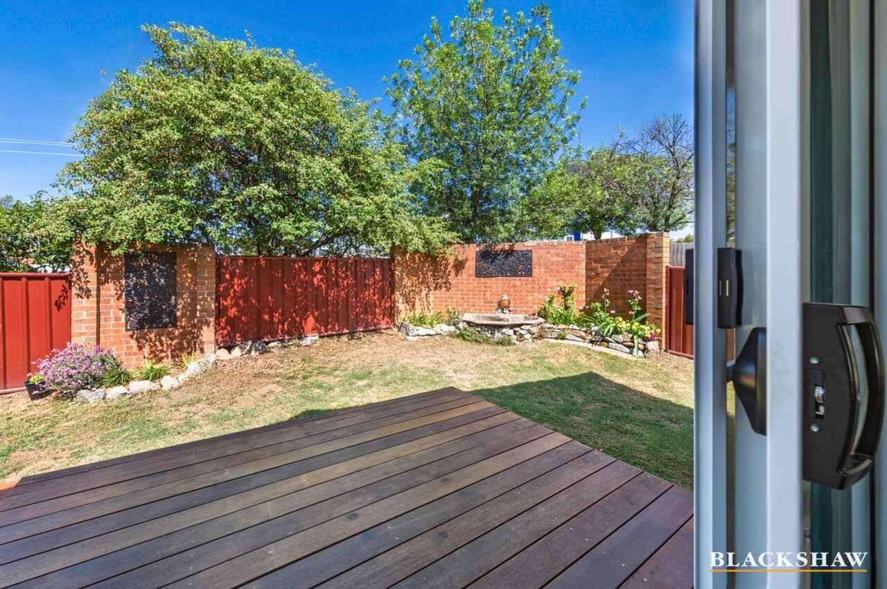 1/92 Collett Street Queanbeyan