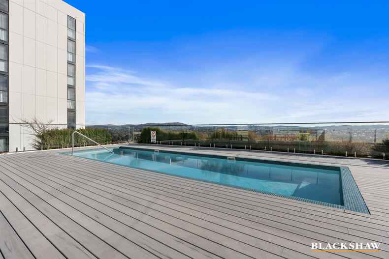 901/90 Swain Street Gungahlin