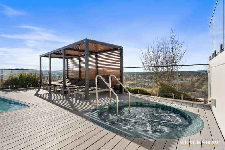 901/90 Swain Street Gungahlin