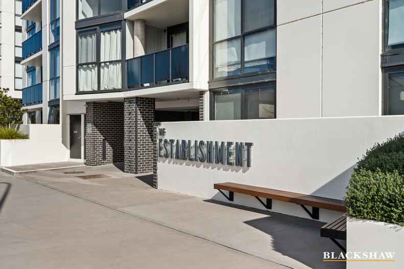 901/90 Swain Street Gungahlin