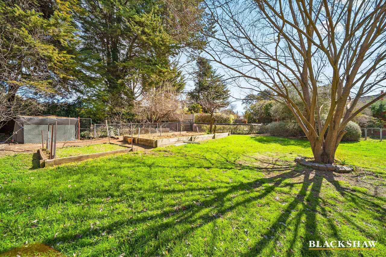 2 Tennyson Crescent Forrest