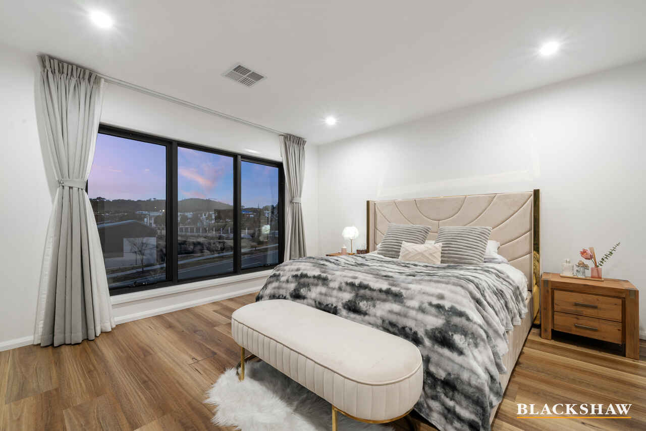 3 Lois Simpson Crescent Whitlam