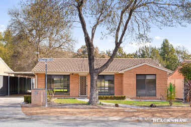 63 Sherwood Circuit Gordon