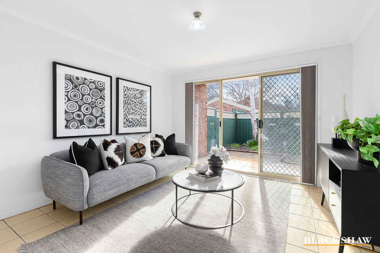44/44 Jerrabomberra Avenue Narrabundah