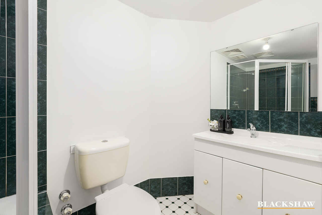 44/44 Jerrabomberra Avenue Narrabundah
