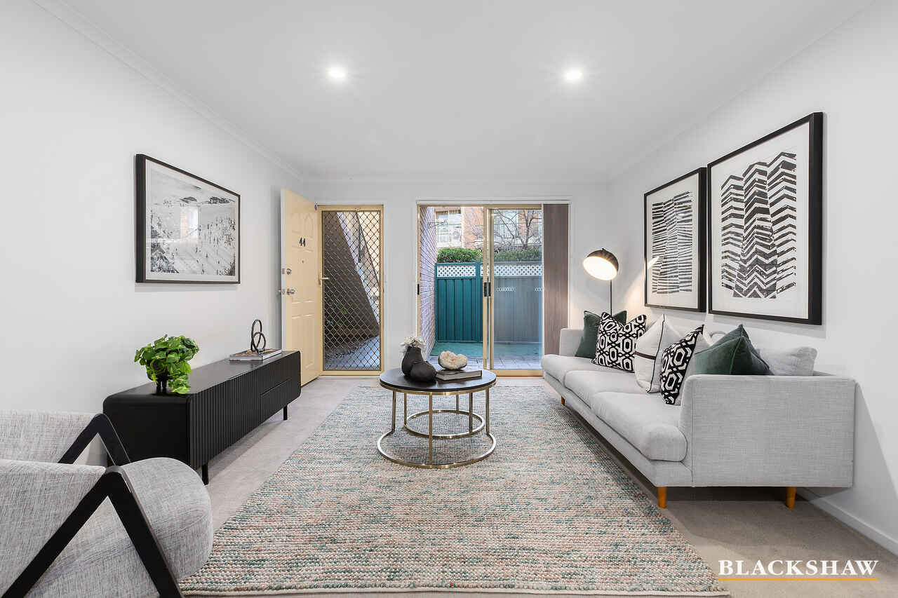 44/44 Jerrabomberra Avenue Narrabundah