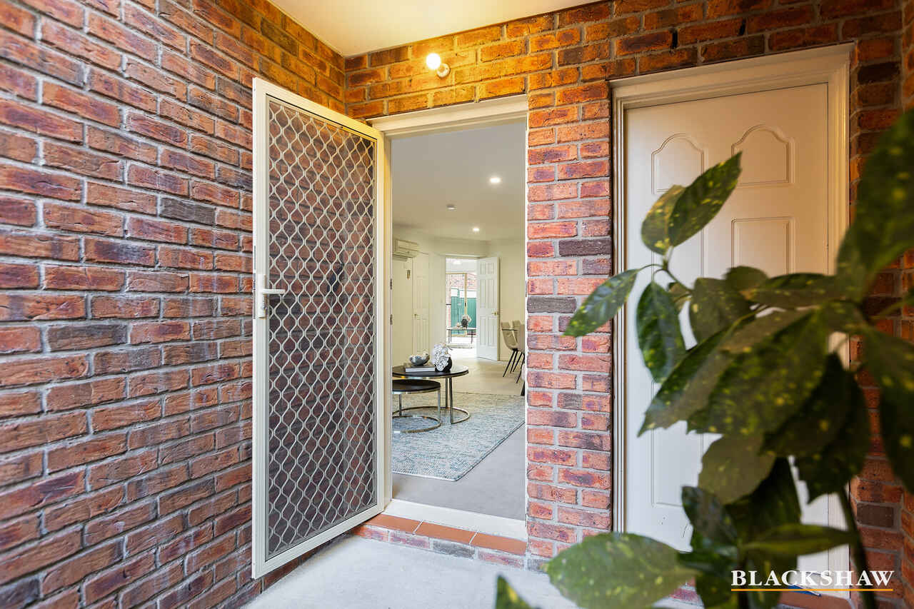 44/44 Jerrabomberra Avenue Narrabundah