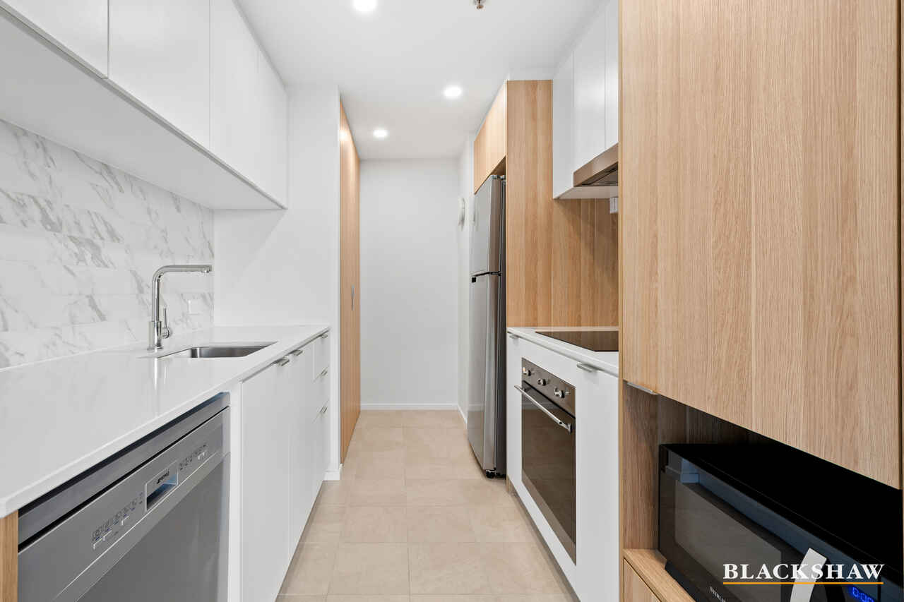 2301/15 Bowes Street Phillip