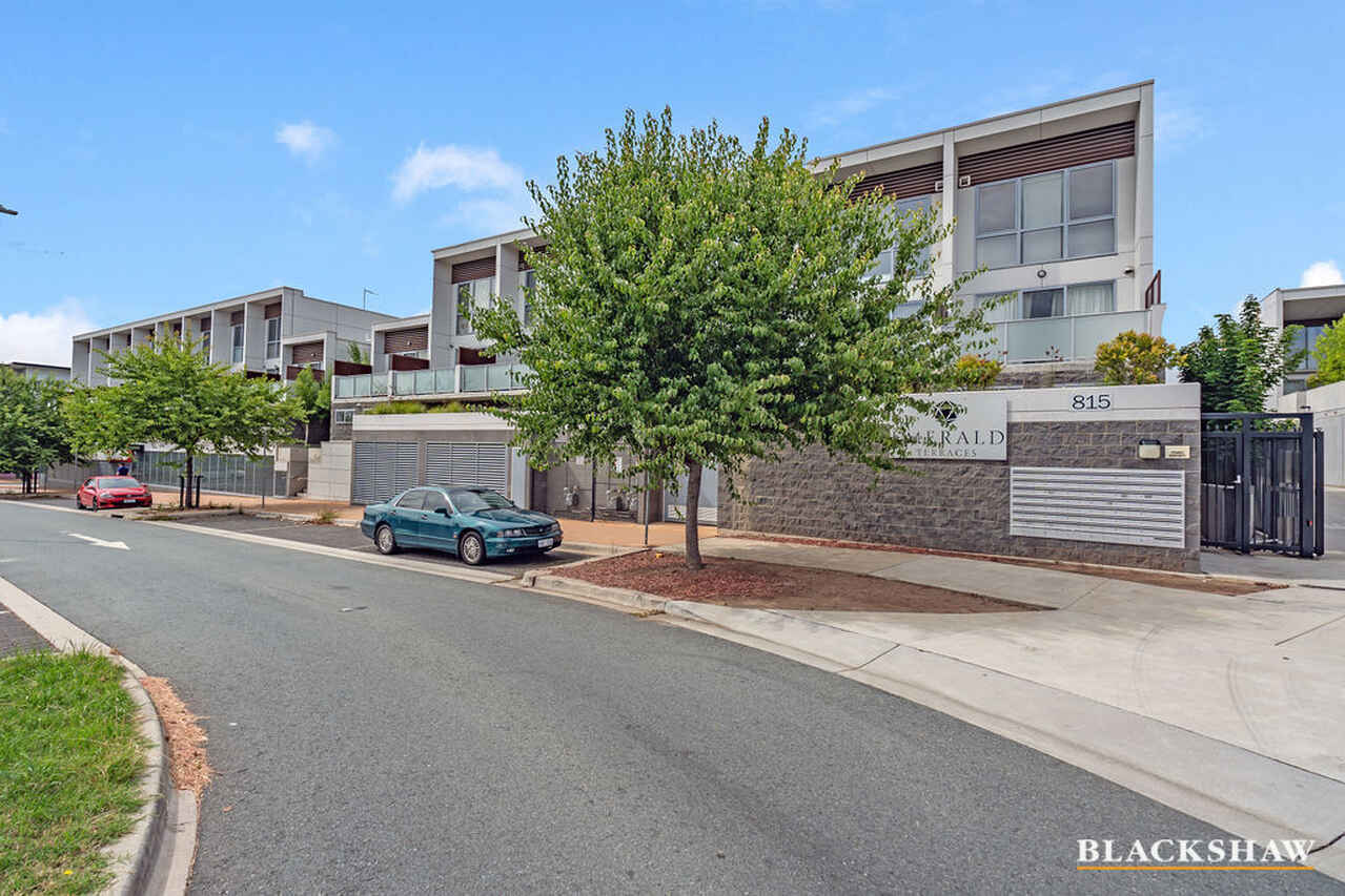 6/815 Horse Park Drive Amaroo