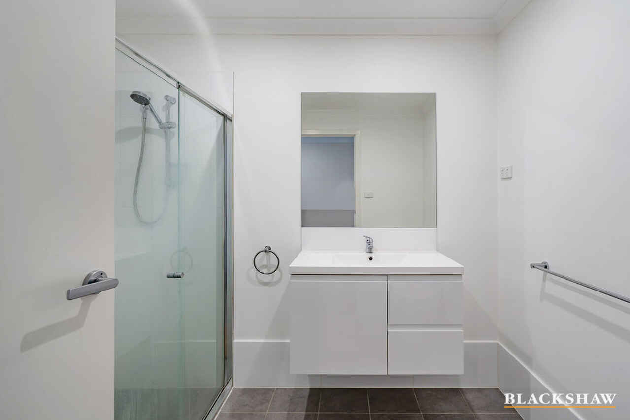 6/815 Horse Park Drive Amaroo
