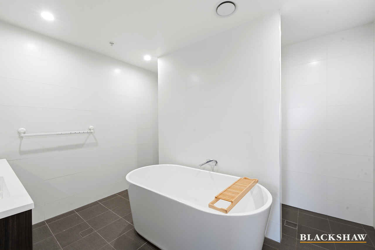 1903/15 Bowes Street Phillip