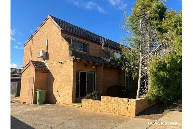2/21 Morton Street Queanbeyan 2/21 Morton Street Queanbeyan
