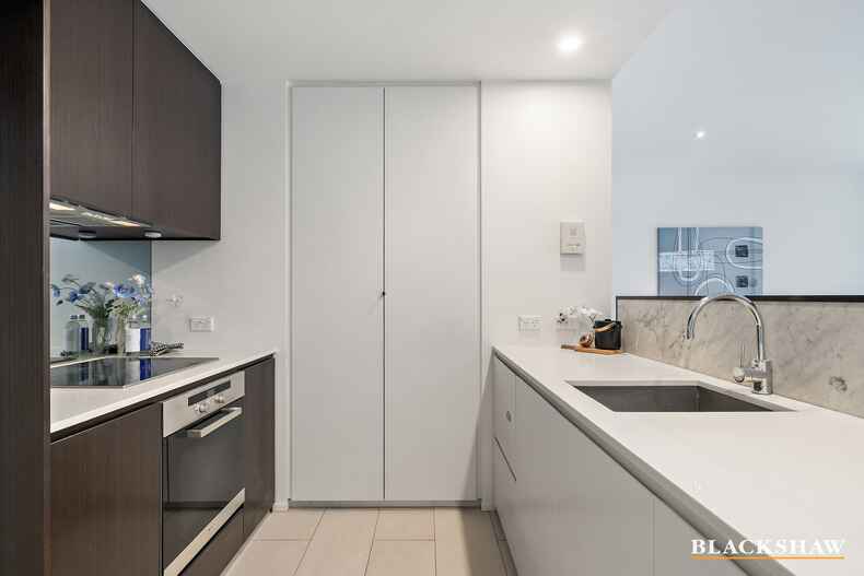 6/7 Sydney Avenue  Barton